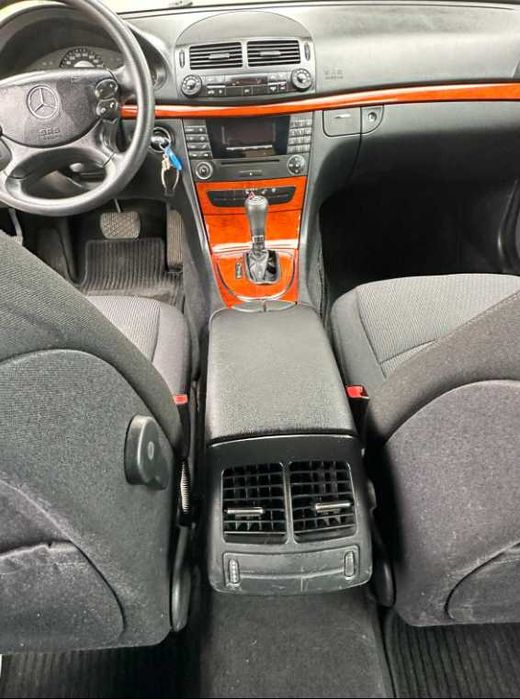 Катафалк Mercedes Benz W 211