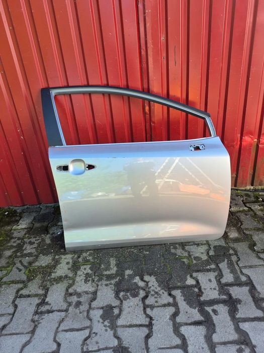 Toyota Corolla E21 przednie prawe drzwi 24154014