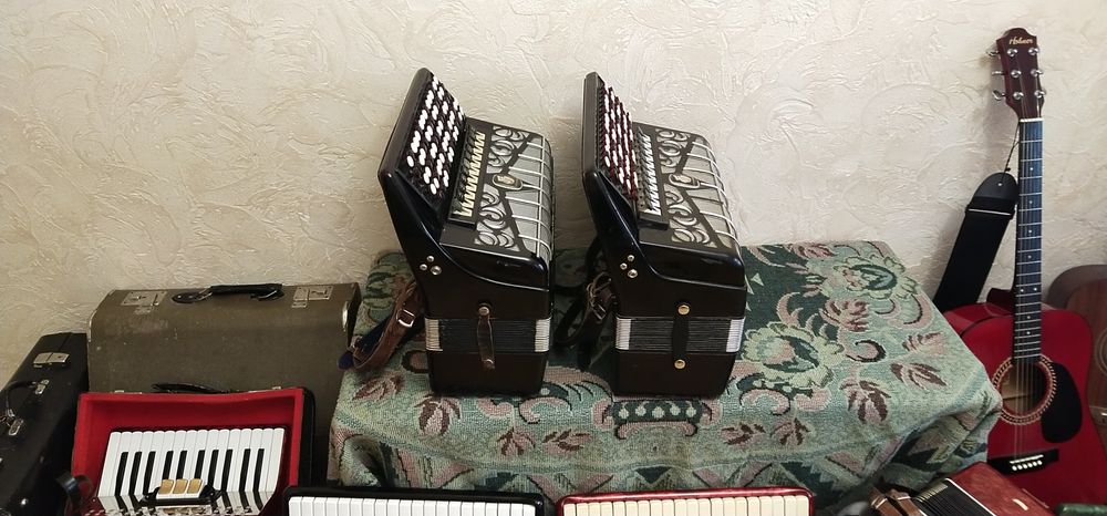 Weltmeister Grandina пятирядний баян.