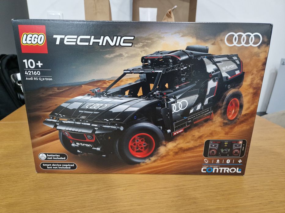 LEGO Technic 42160 Audi RS Q e-tron