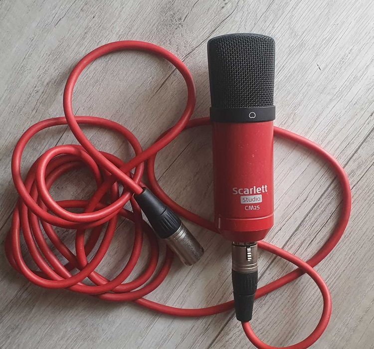 Focusrite Scarlett Studio CM25 – mikrofon studyjny pojemnościowy