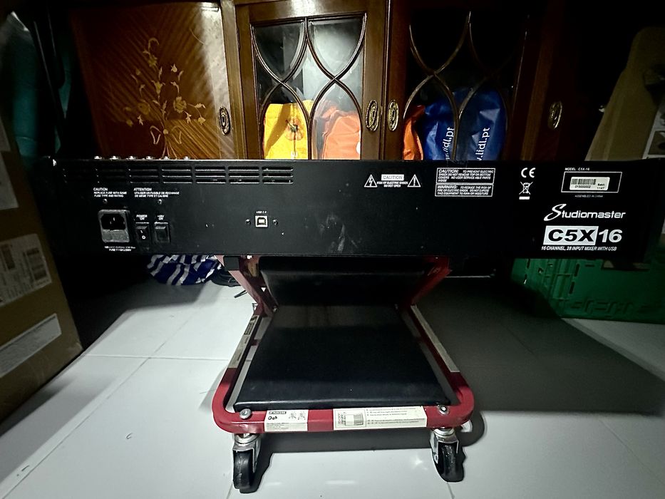 Mesa de mistura profissional Studiomaster C5X16