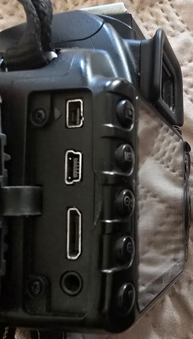 Фотоаппарат Nikon D3100, об'єктив Nokkor  50mm 1:1.8G