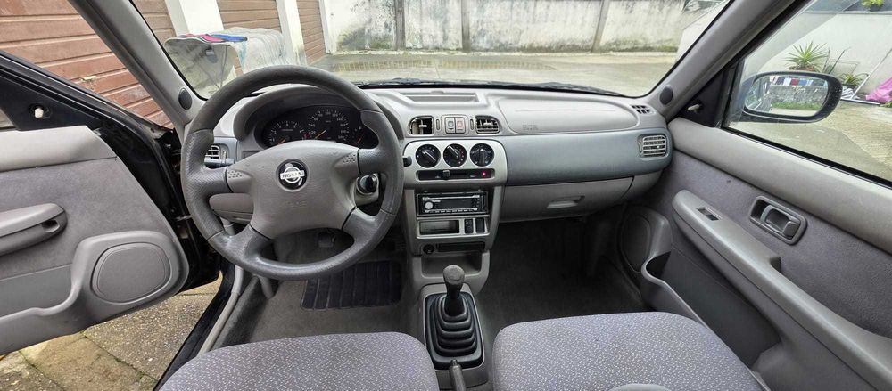 Nissa Micra 2002