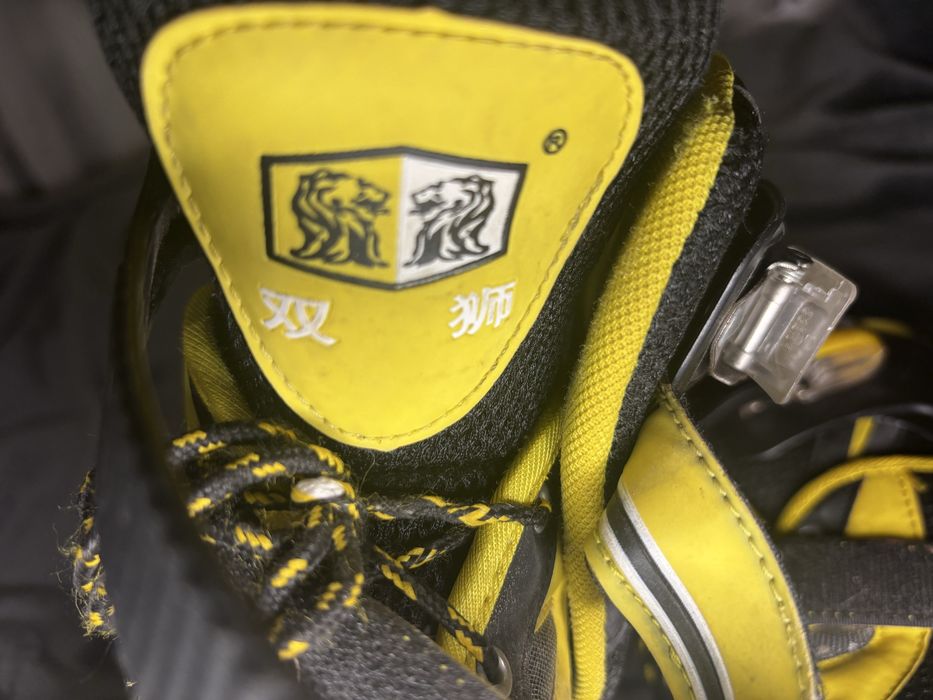 ПРОДАМ! Ролики, скакалку, резинку для спорта и коврик для спорта