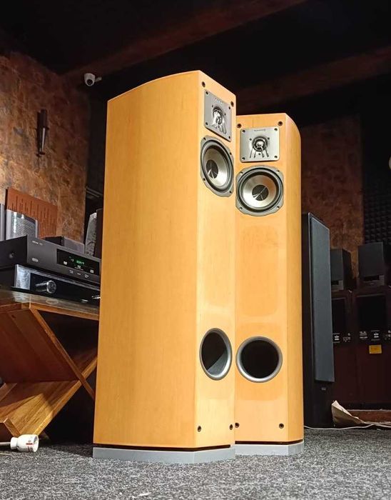 Quadral Aurum 770 акустика Hi-End