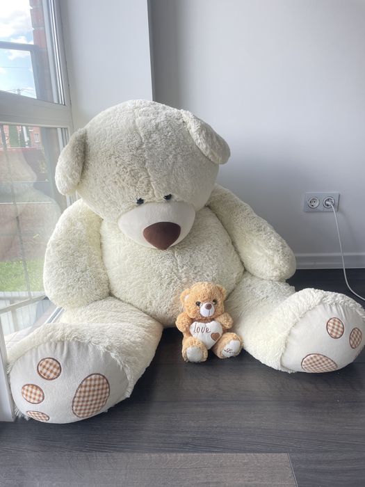 Ведмідь великий іграшка