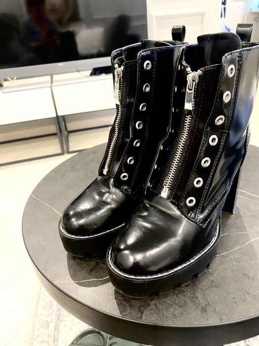 Продам ботильоны . Zara