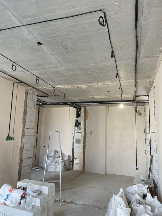 Електрик.  Електрик підключ