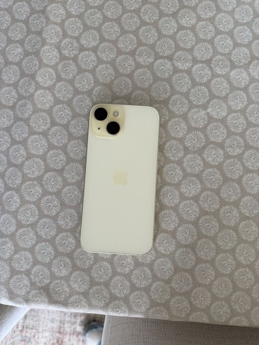 iPhone 15 128 g amarelo