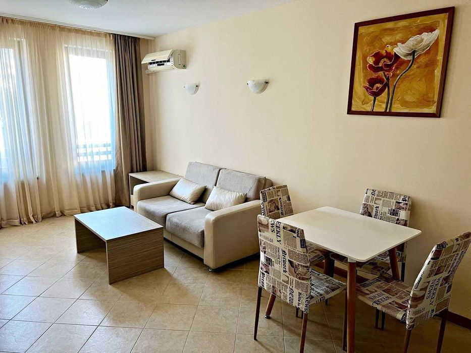 Продам 3-кімнатну квартиру Болгарія Сонячний Берег