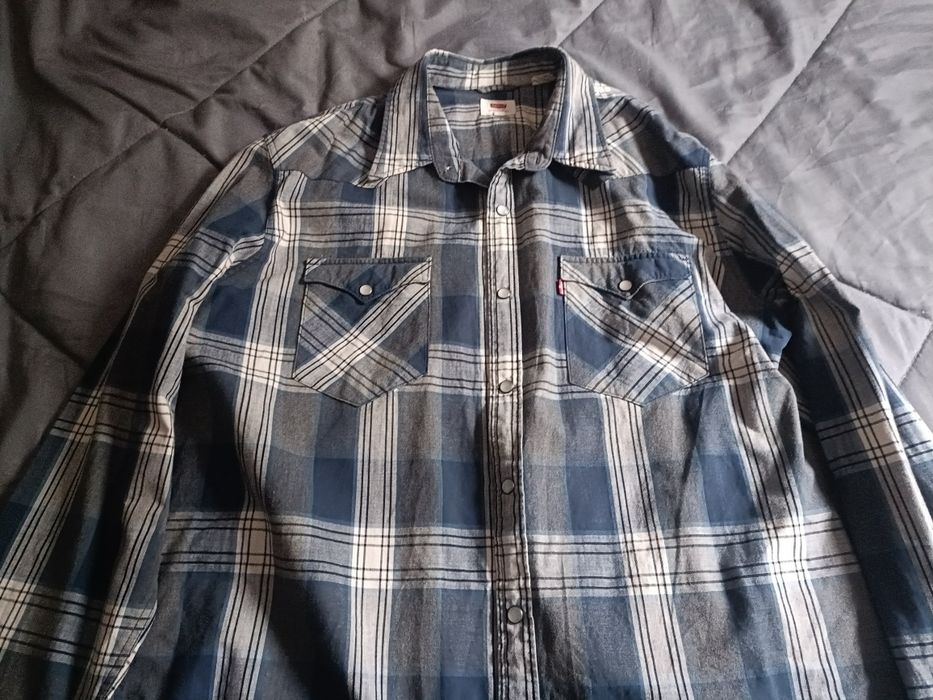 Vendo camisa azul xadrez Levi's tamanho XL