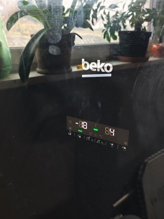 Lodòwka Beko na cześci