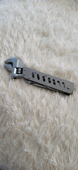 Multitool.Urządzenie wielofunkcyjne