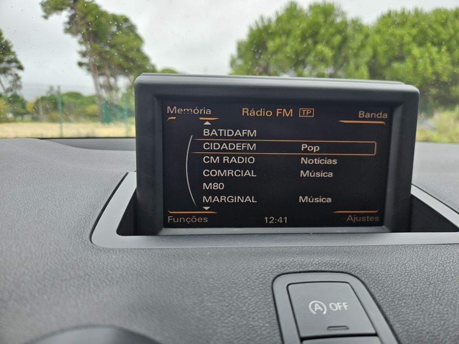 Audi A1 1.6 TDI Sport 5p (2012) - 90cv - Nacional