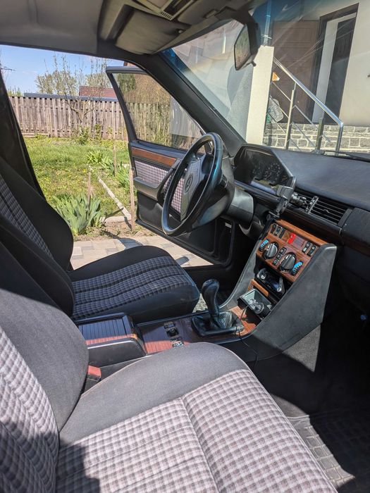 Mercedes-Benz E-Class 1993 VIN WDB1240881F267553 фото оголошення 14 з 21