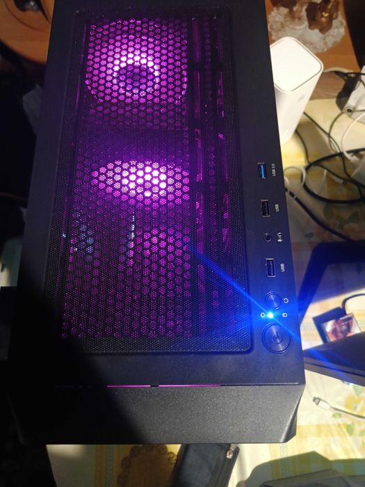 Komputer stacjonarny