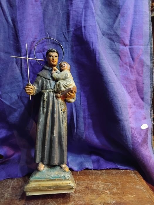 Imagem de santo António policromada