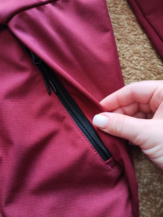 Продам мужскую ветровку