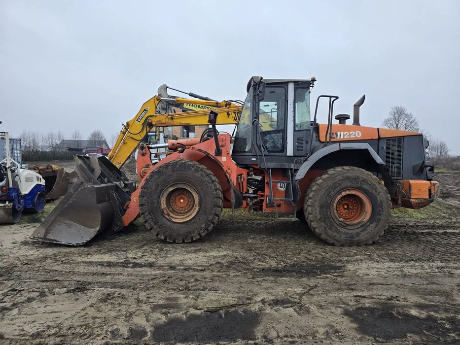Hitachi ładowarka  Fadroma ZW220  Ładowarka przegubowa fadroma 18 ton