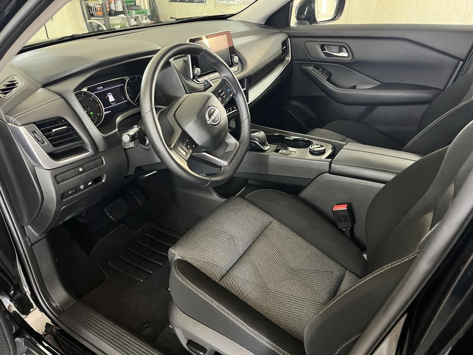 Nissan Rogue SV awd 2025p гарний стан авто