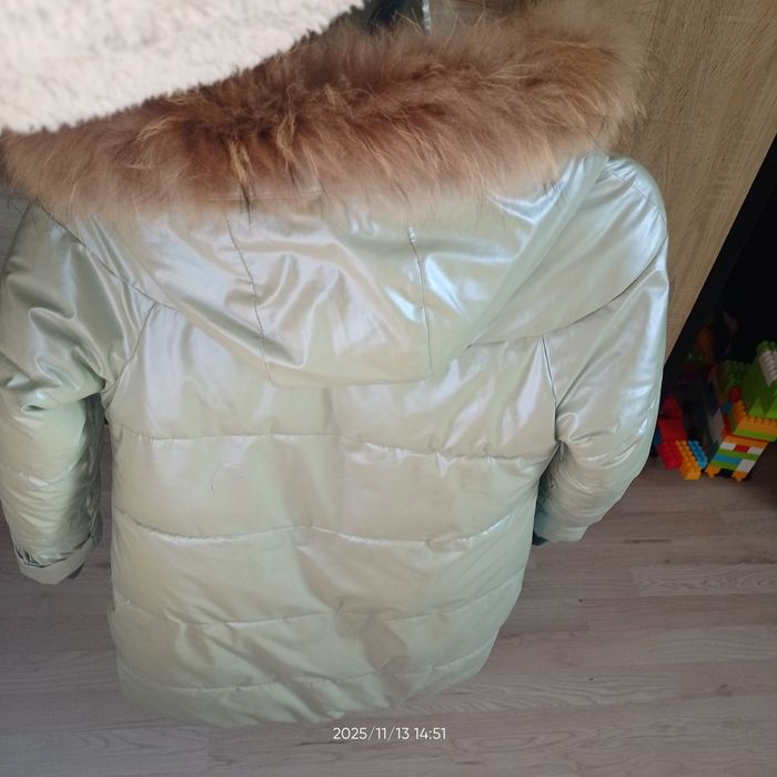 Зимова теплюща  курточка