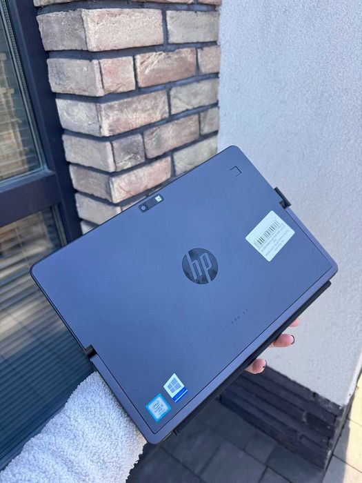 Легкий сенсорний ноутбук-планшет HP Pro x2 612 G2