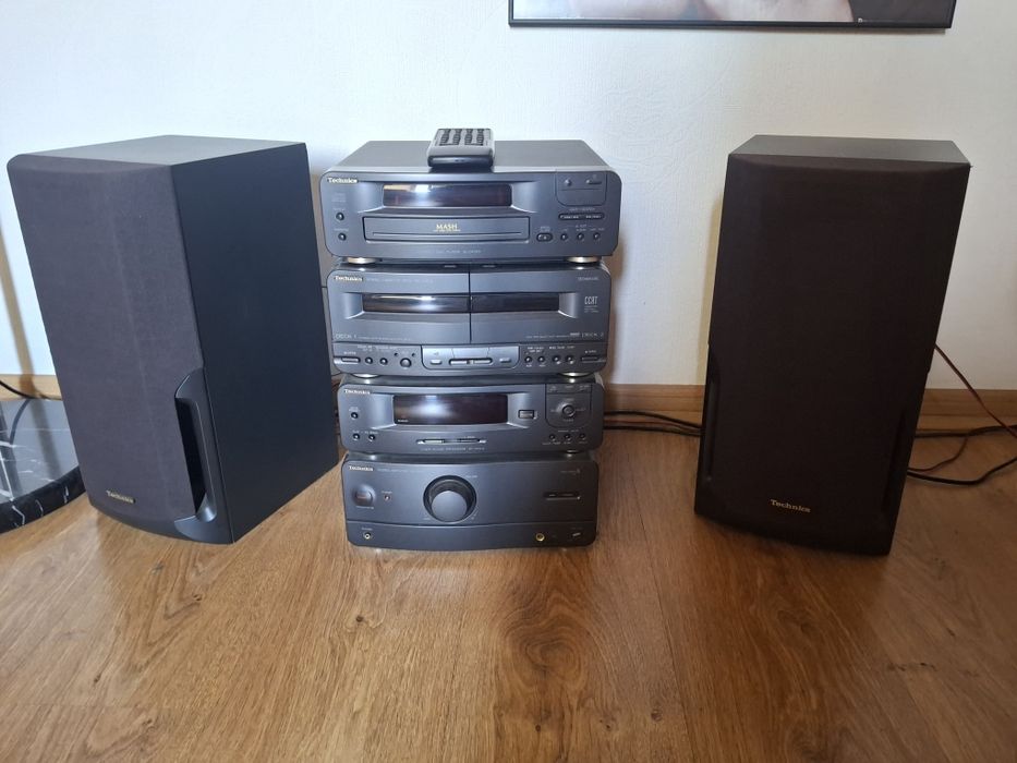 MEGA ZADBANA Wieża SEGMENTOWA  Technics  CH 510 komplet z głośnikami i pilotem