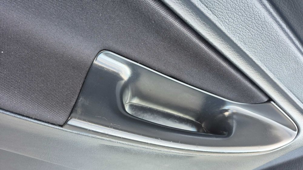 AUDI A4 B5(8D)-Quartelas/Forras Portas traseiras PRETAS ESTOFADAS NOVO