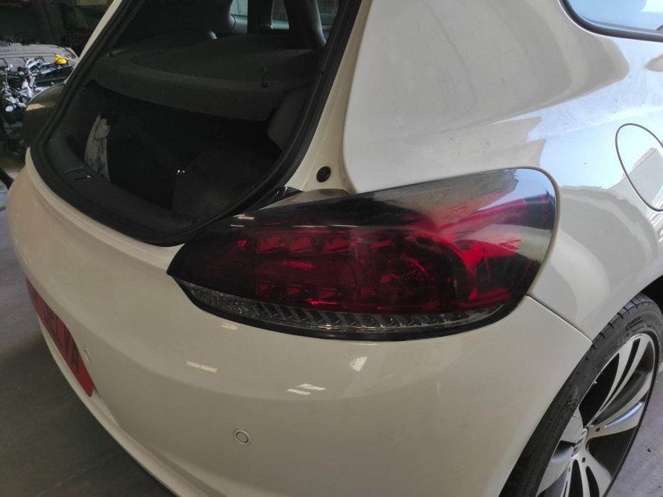 Farolim Traseiro Direito Volkswagen Scirocco 137