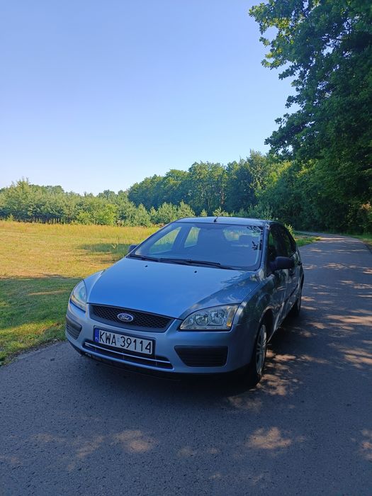 Ford Focus 1.6 /  Gaz 2033