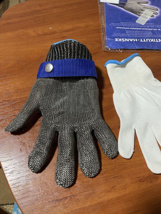 Продам перчатка кольчужная