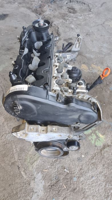 Двигун CAY CAYC 1.6TDI 77kw Skoda Octavia A5 Superb Golf 6 Polo 5 Audi A1 Seat Ibiza 4 мотор двигатель