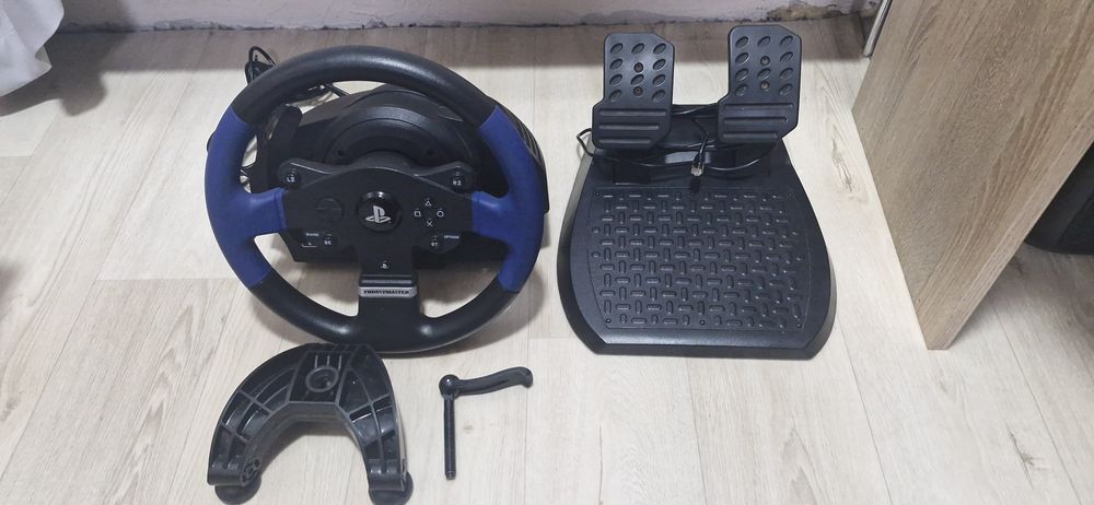Руль thrustmaster t150 + педали