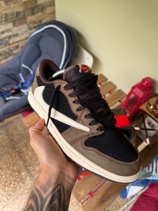 Jordan Low Travis Mocha