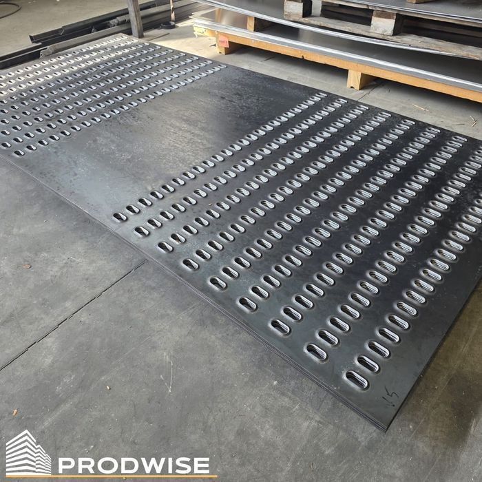Najazdy / podjazdy / trapy wjazdowe aluminiowe Lohr 2,5 m (315mm x 2500mm) PRODUCENT (2m / 2,5m / 3m) (do przyczep, autolawet, lawet, pomoc drogowa)