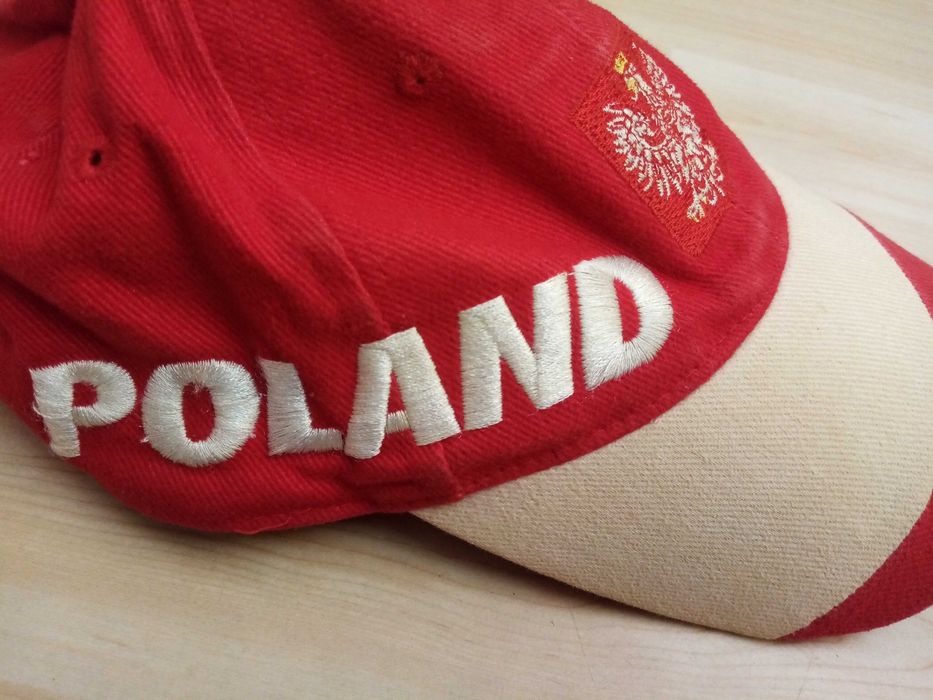Czapka z daszkiem Polska meczowa biało-czerwona 56 cm