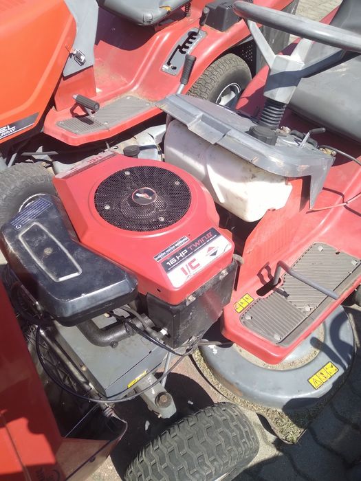 Traktorek kosiarka Murray MTD 18 km  2v