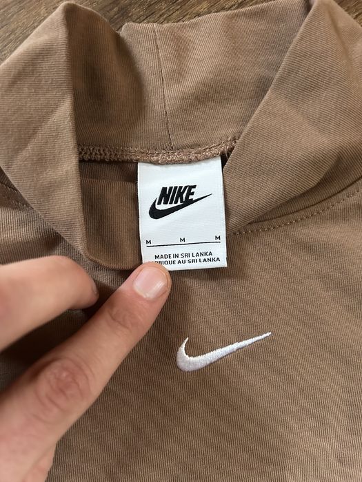 Кроп-топ Nike оригінал / Жіноча майка Nike з високим горлом (M)
