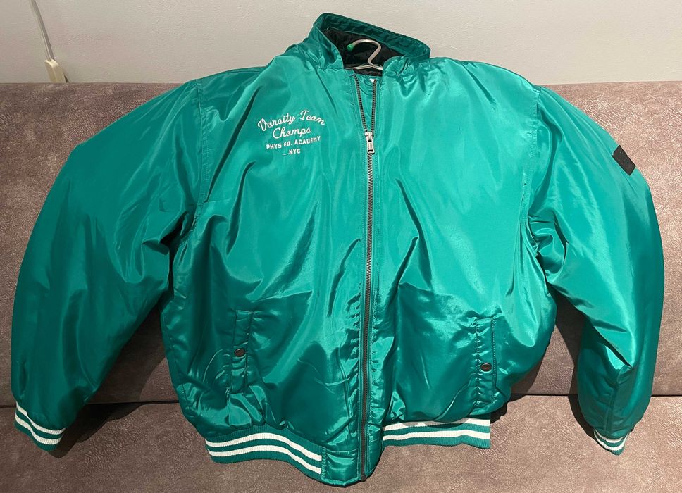 Kurtka bomberka reserved