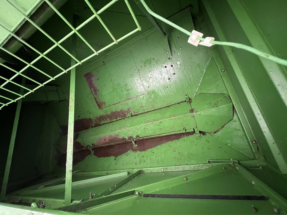 Свіжопривезений комбайн John Deere 1075 жатка 4,2м