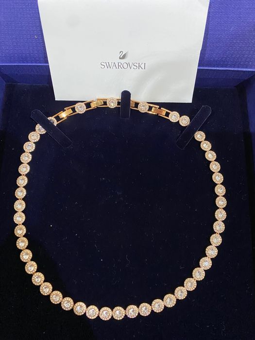 Elegant Swarovski Rose Gold Necklace – The Perfect Valentines Gift