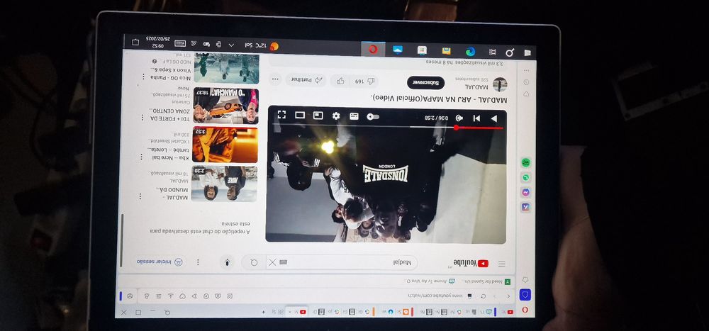 Surface 4 [pro]Windows  11