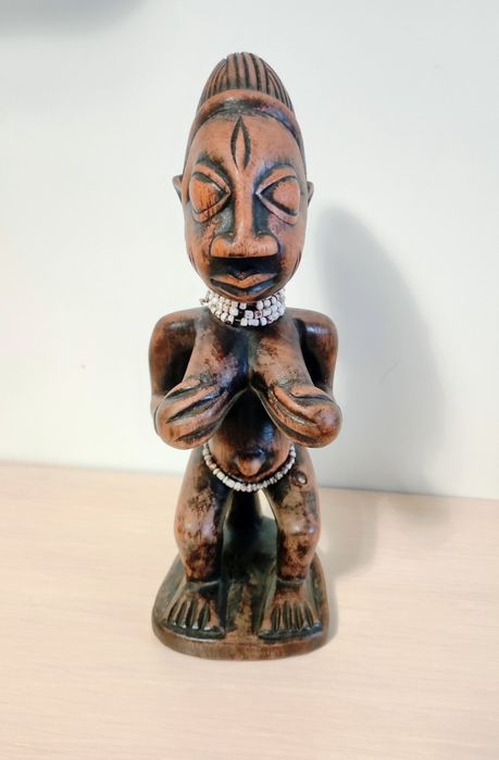 Африканская статуетка