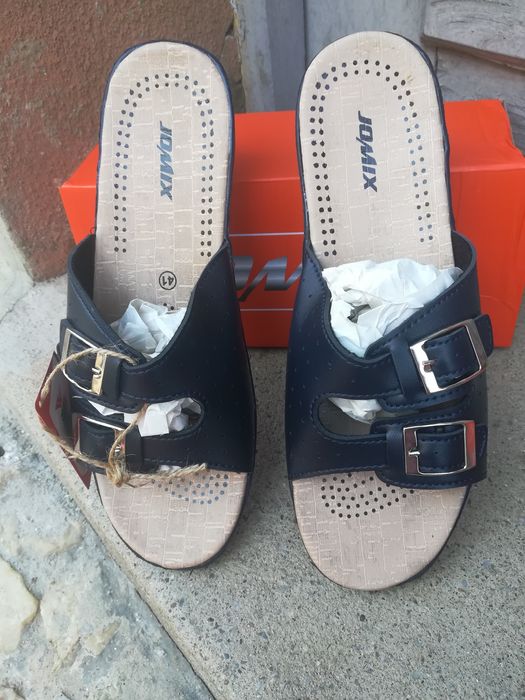 Chinelos com regulação