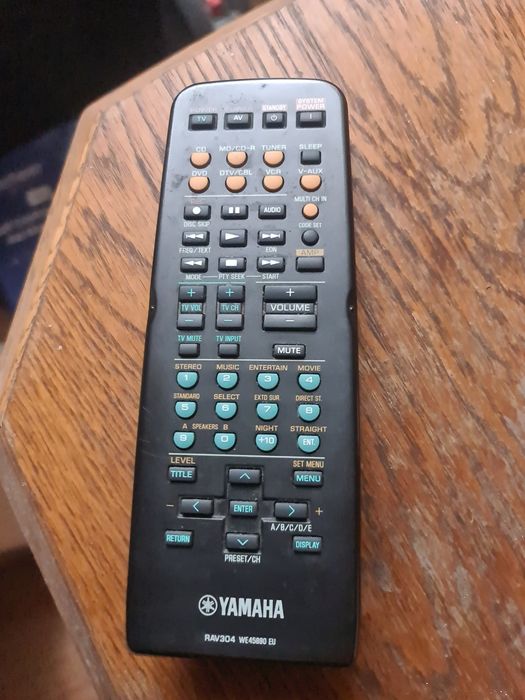 Oryginalny pilot yamaha RAV304