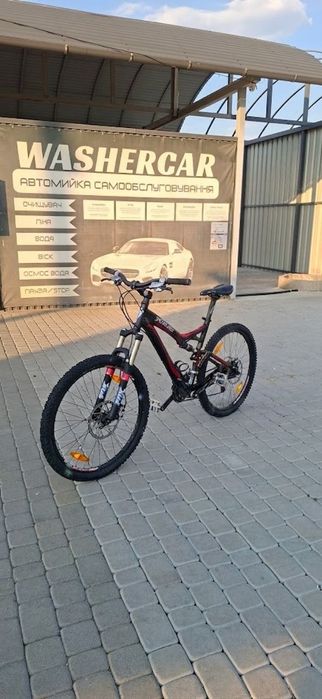 Двухподвес Specialized Stumpjumper FSR (Вилка Fox, Тормоза Juicy)