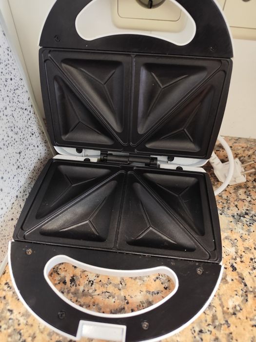 Sanduícheira excelente estado de conservação.