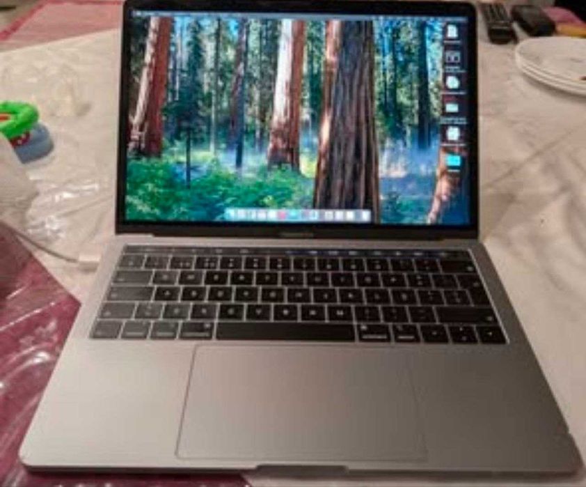 Macbook Pro 2019 (touch bar)