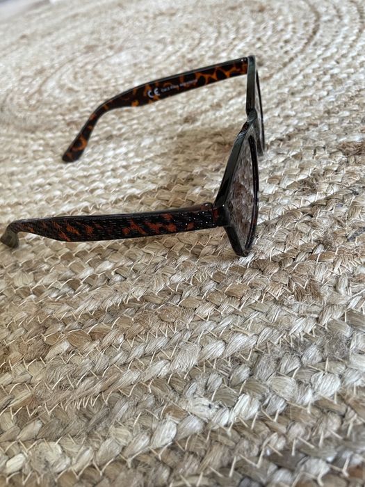 Brązowe okulary przeciwsłoneczne damskie